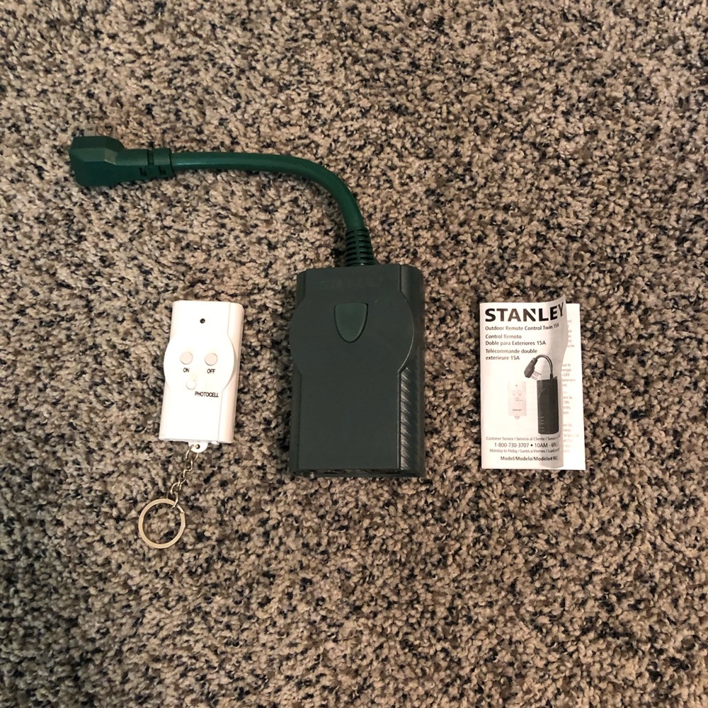 Stanley Outdoor Remote Control Twin 15A with manual.